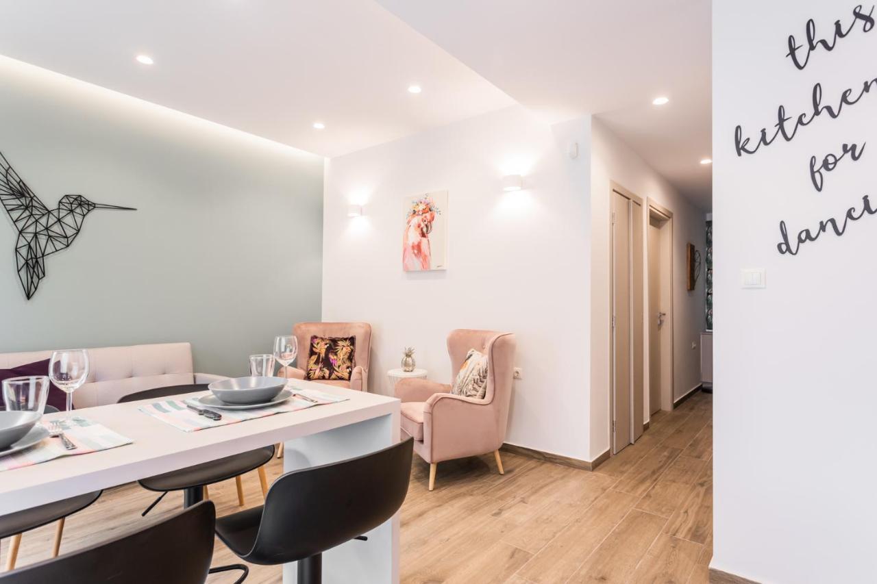 "Sunbow Jungle" - New Boutique Apt Downtown Athens Apartment ภายนอก รูปภาพ